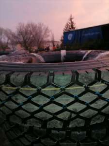   ,  260-508 (9.00R20) Onyx 16pr   -  1