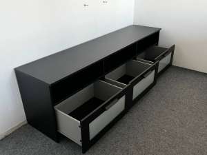  Ikea -  1