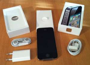 : Apple IPhone 4S 32GB  -  1