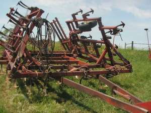  CASE IH 4600.   7,5 . -  1