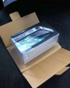 Brand New Apple Iphone 4G 32GB, BlackBerry Torch 9800 -  1