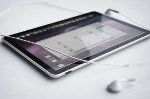 iphone 4 s,Ipad 2,blackberry,laptops,trumpets,piano + ������ 4 ������� - ����������� 1