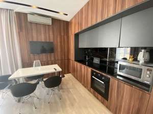 ������� �������� 58�2 � ������� ���� Royal Tower. �������������, 37� - ����������� 1